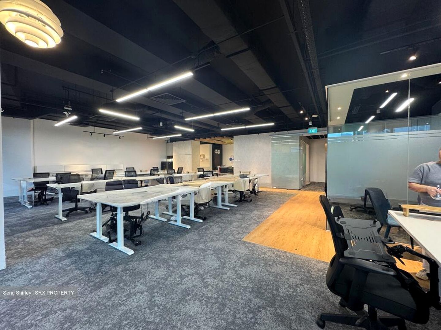 PLUS (D1), Office #568279201